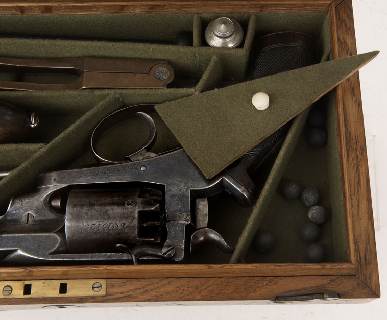 Adams_revolver_boxed